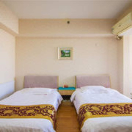 Imagen de la habitación del Hotel Golden Tree Business. Foto 4