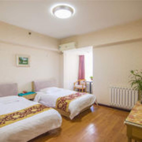 Imagen de la habitación del Hotel Golden Tree Business. Foto 10