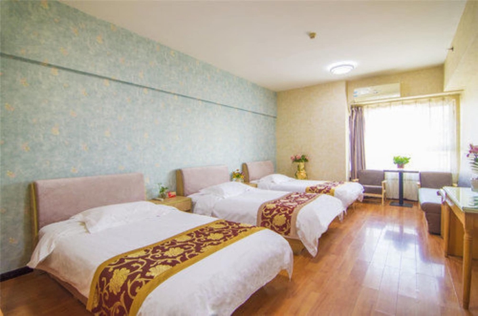 Imagen de la habitación del Hotel Golden Tree Business. Foto 12