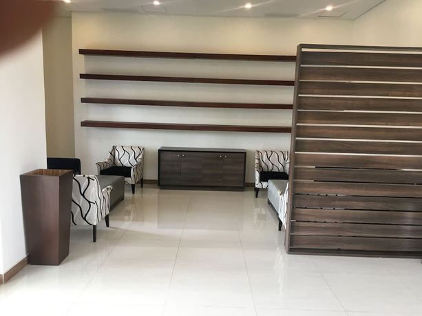 Imagen de los interiores del Hotel Golden Tulip Agulu Lake and Resort. Foto 15