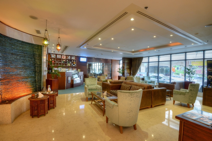 Imagen de los interiores del Hotel Golden Tulip Al Barsha. Foto 12