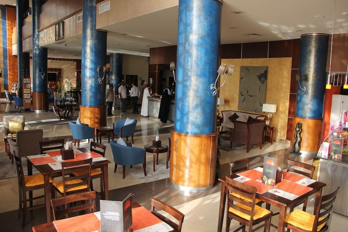 Imagen del bar/restaurante del Hotel Golden Tulip Al Khobar. Foto 2