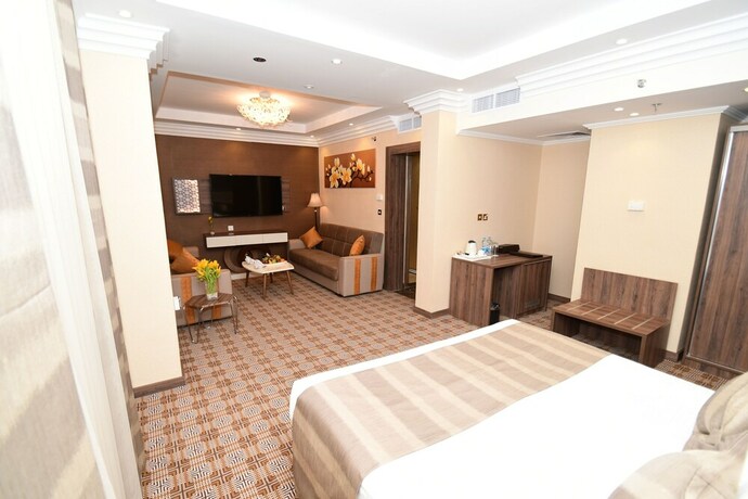 Imagen de la habitación del Hotel Golden Tulip Al Zahabi. Foto 6