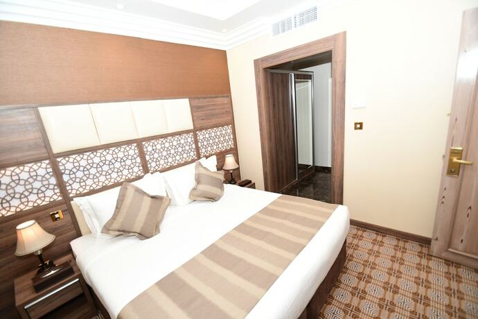 Imagen de la habitación del Hotel Golden Tulip Al Zahabi. Foto 13