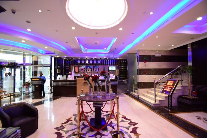 Imagen de los interiores del Hotel Golden Tulip AlMektan. Foto 8