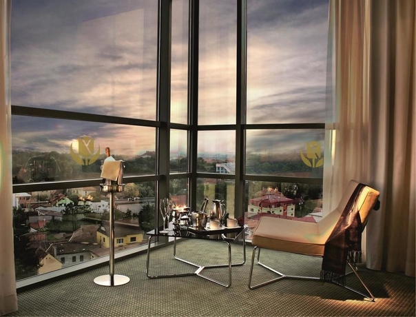 Imagen de los interiores del Hotel Golden Tulip Ana Tower Sibiu. Foto 10