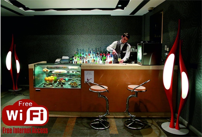 Imagen de los interiores del Hotel Golden Tulip Ana Tower Sibiu. Foto 11