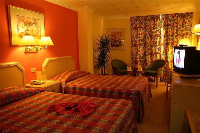 Imagen del bar/restaurante del Hotel Golden Tulip Aqaba. Foto 5