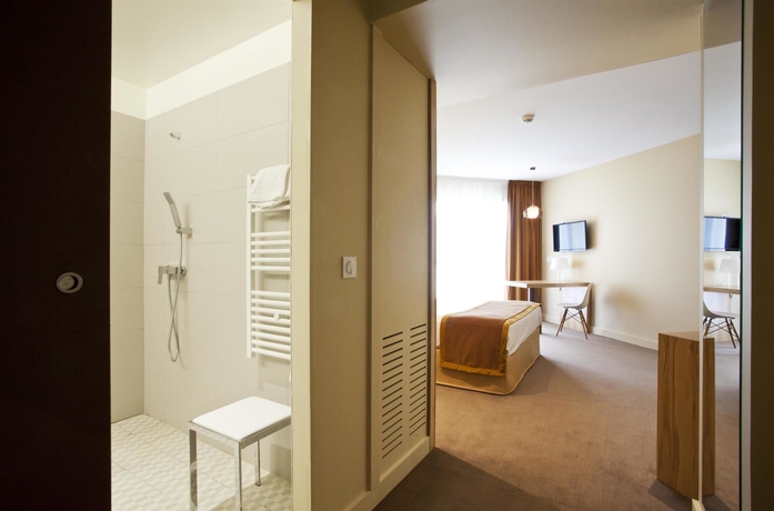 Imagen de la habitación del Hotel Golden Tulip Avignon Le Paradou. Foto 7