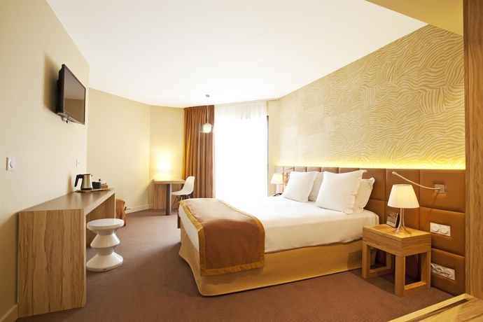 Imagen de la habitación del Hotel Golden Tulip Avignon Le Paradou. Foto 11