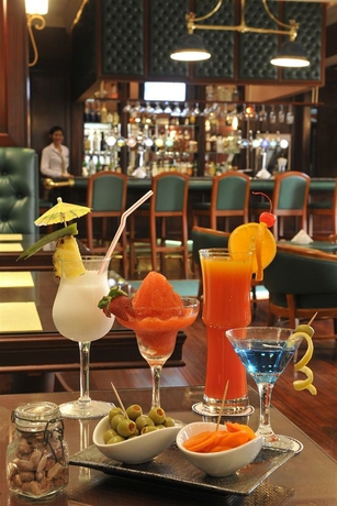 Imagen del bar/restaurante del Hotel Golden Tulip Bahrain. Foto 3