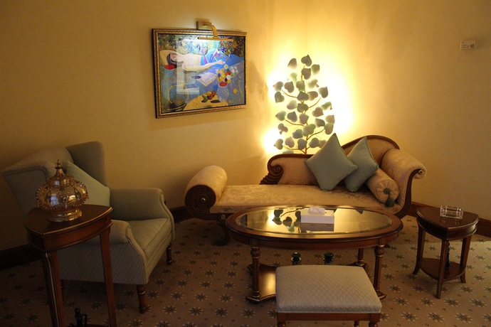 Imagen de los interiores del Hotel Golden Tulip Bahrain. Foto 11