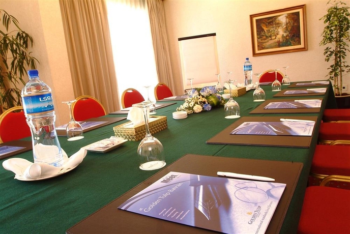 Imagen de los interiores del Hotel Golden Tulip Bahrain. Foto 14