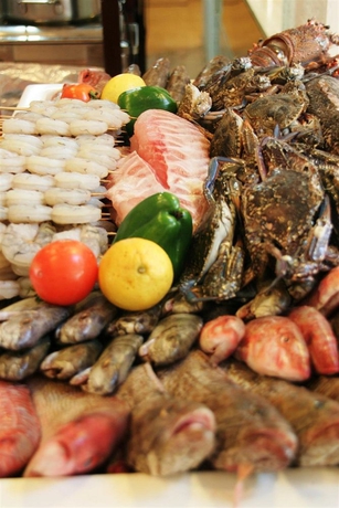 Imagen del bar/restaurante del Hotel Golden Tulip Bahrain. Foto 5