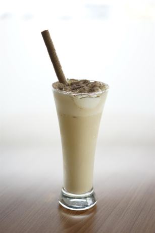 Imagen del bar/restaurante del Hotel Golden Tulip Belitung. Foto 8