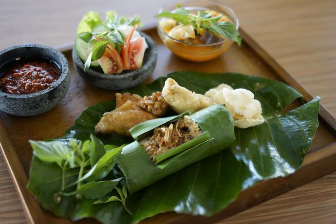 Imagen del bar/restaurante del Hotel Golden Tulip Belitung. Foto 10