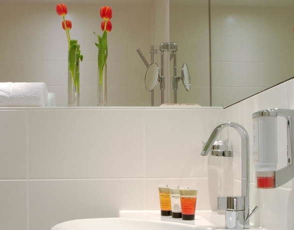 Imagen de la habitación del Hotel Golden Tulip Berlin Hamburg. Foto 8