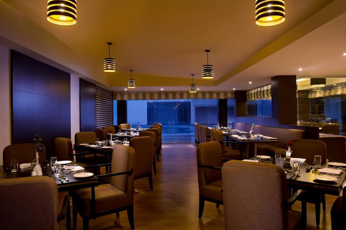 Imagen del bar/restaurante del Hotel Golden Tulip Bhiwadi. Foto 4