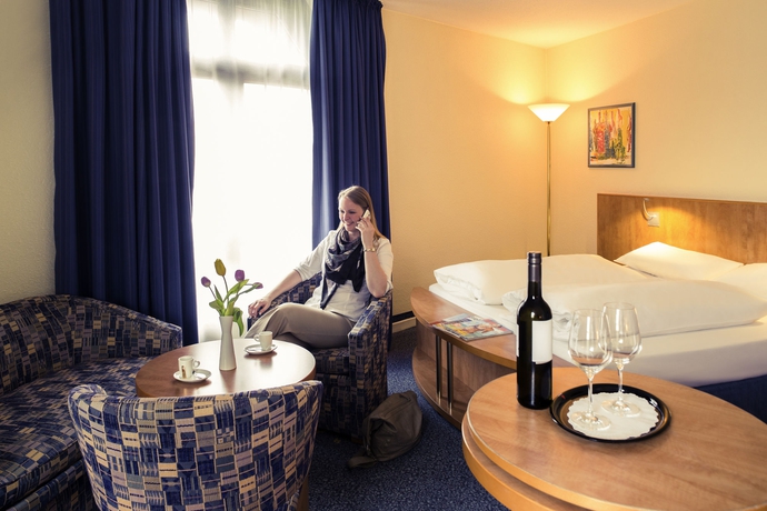 Imagen de los interiores del Hotel Golden Tulip Bielefeld City. Foto 13