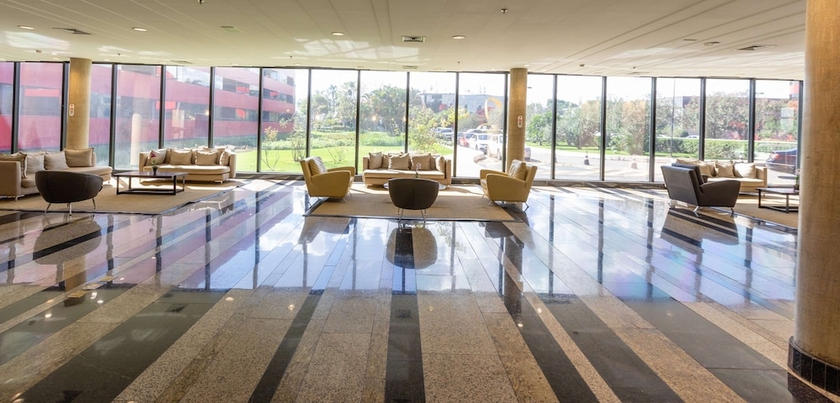 Imagen de los interiores del Hotel Golden Tulip Brasilia Alvorada. Foto 18
