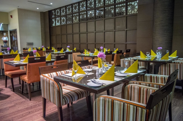 Imagen del bar/restaurante del Hotel Golden Tulip Buraidah. Foto 3