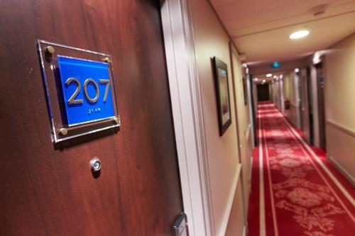 Imagen general del Hotel Golden Tulip CDG Airport Roissy. Foto 8
