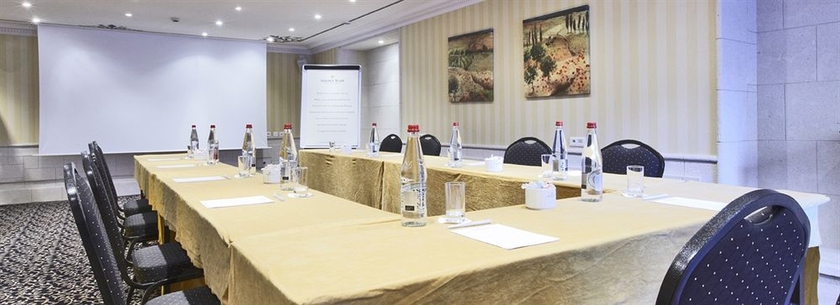 Imagen de los interiores del Hotel Golden Tulip Cannes De Paris. Foto 11