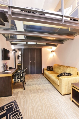 Imagen de los interiores del Hotel Golden Tulip Cannes De Paris. Foto 12