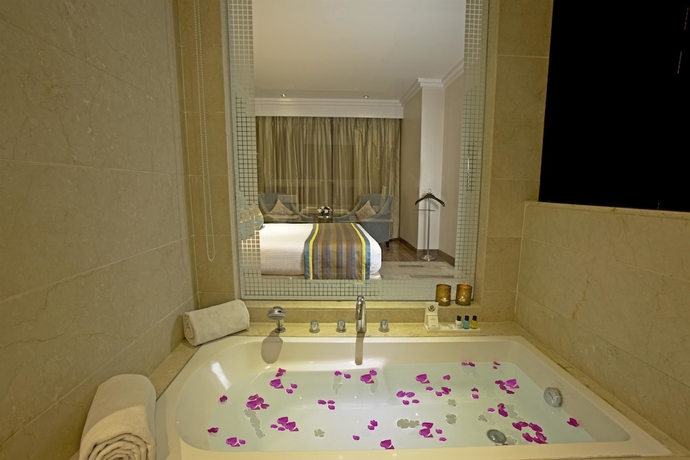 Imagen de la habitación del Hotel Golden Tulip Chandigarh, Panchkula. Foto 3
