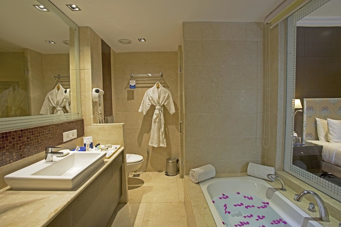 Imagen de la habitación del Hotel Golden Tulip Chandigarh, Panchkula. Foto 6