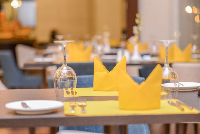 Imagen del bar/restaurante del Hotel Golden Tulip Dammam Corniche. Foto 6