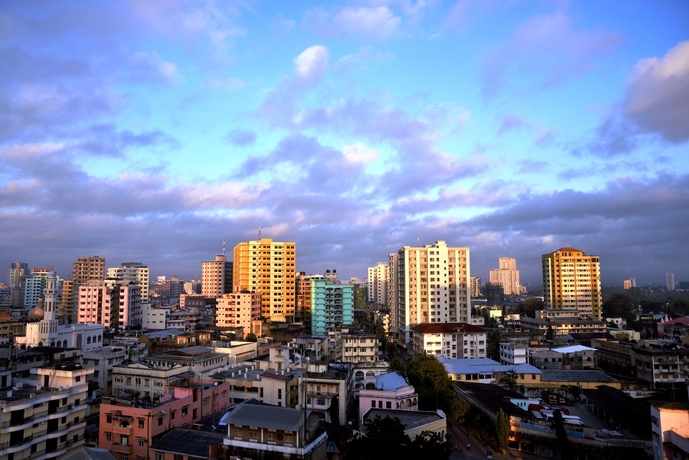 Imagen de los exteriores del Hotel Golden Tulip Dar Es Salaam City Center. Foto 12