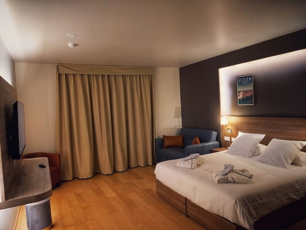 Imagen de la habitación del Hotel Golden Tulip Dieppe. Foto 6