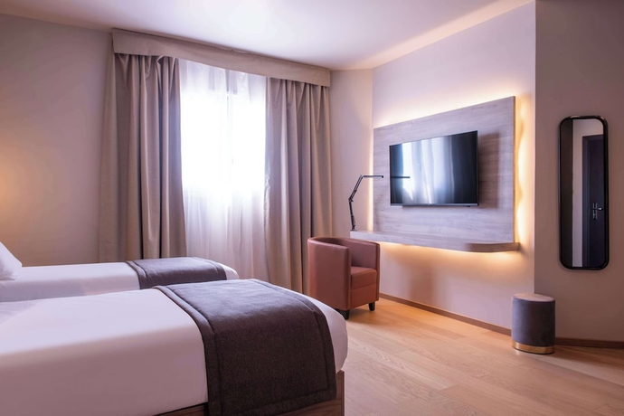 Imagen de la habitación del Hotel Golden Tulip Dieppe. Foto 12