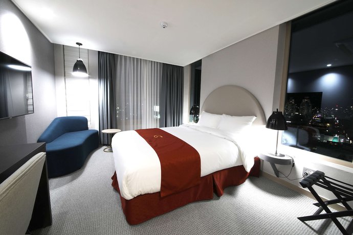 Imagen de la habitación del Hotel Golden Tulip Essential Namgang. Foto 14