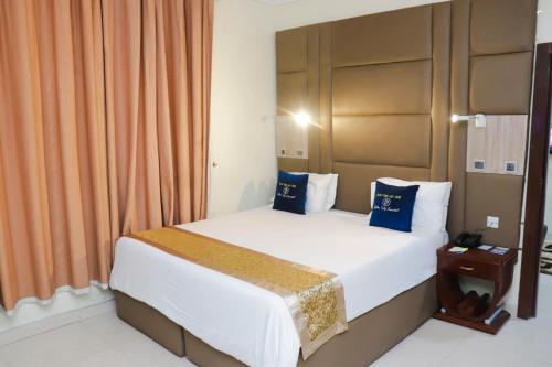 Imagen general del Hotel Golden Tulip- Evergreen Port Harcourt. Foto 1