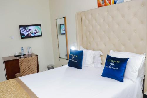 Imagen general del Hotel Golden Tulip- Evergreen Port Harcourt. Foto 2
