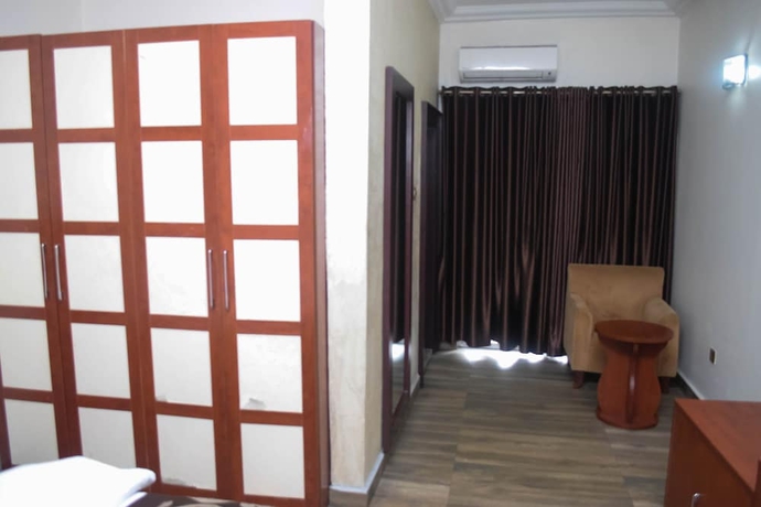 Imagen de la habitación del Hotel Golden Tulip GT31-Rivotel. Foto 8