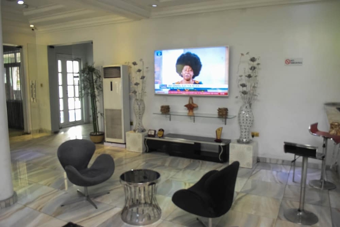 Imagen de los interiores del Hotel Golden Tulip GT31-Rivotel. Foto 18