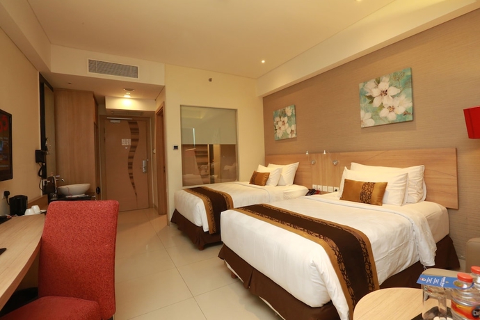 Imagen de la habitación del Hotel Golden Tulip Galaxy. Foto 11