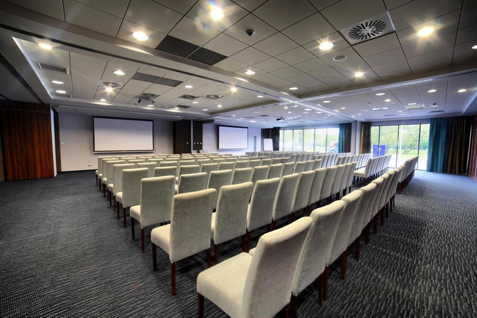 Imagen de los interiores del Hotel Golden Tulip Gdańsk Residence. Foto 3