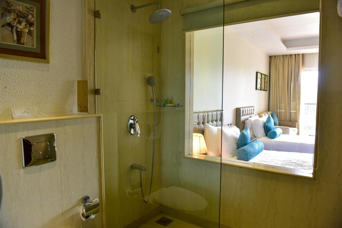 Imagen de la habitación del Hotel Golden Tulip Goa Candolim. Foto 7