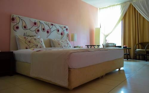 Imagen de la habitación del Hotel Golden Tulip Grande Comore Moroni. Foto 6