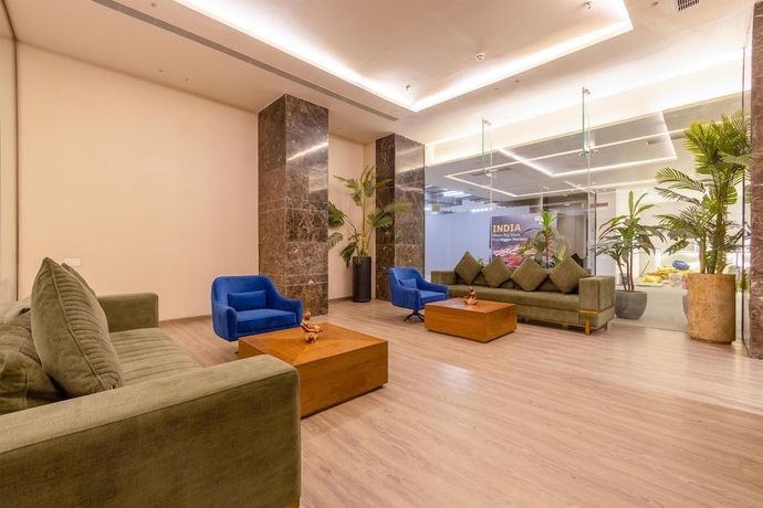 Imagen de los interiores del Hotel Golden Tulip Gurugram. Foto 13