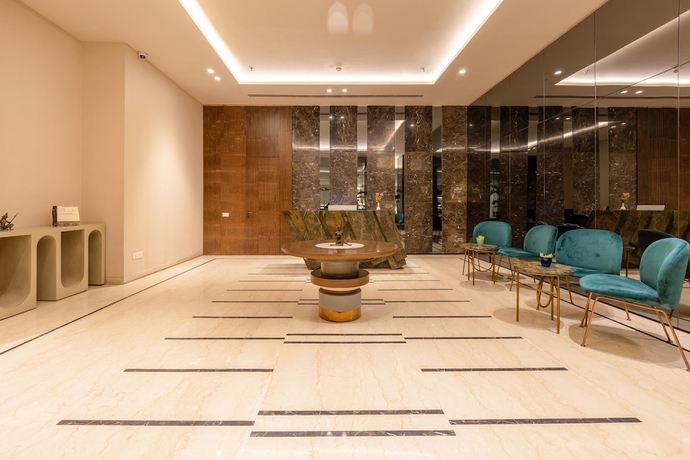 Imagen de los interiores del Hotel Golden Tulip Gurugram. Foto 16
