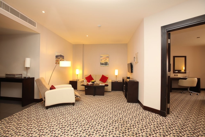 Imagen de la habitación del Hotel Golden Tulip Hail. Foto 4