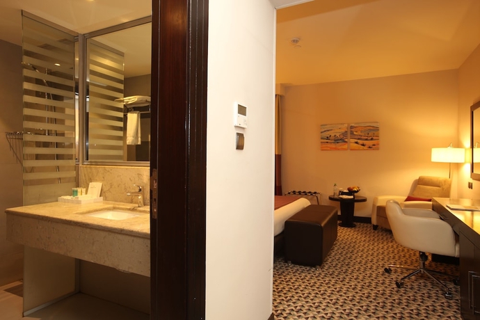 Imagen de la habitación del Hotel Golden Tulip Hail. Foto 7