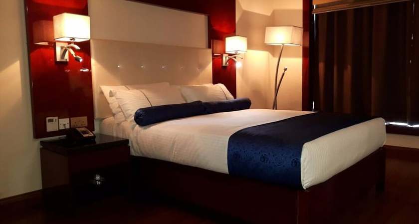 Imagen de la habitación del Hotel Golden Tulip Headington Ruwi. Foto 2