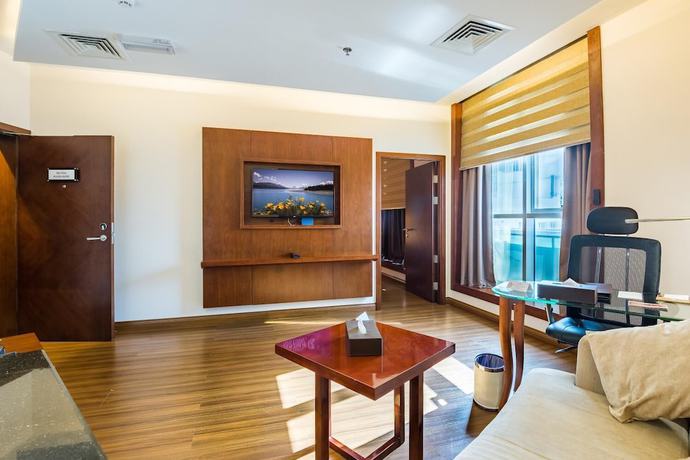 Imagen de la habitación del Hotel Golden Tulip Headington Ruwi. Foto 9