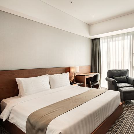 Imagen de la habitación del Hotel Golden Tulip Incheon Airport Hotel and Suites. Foto 18